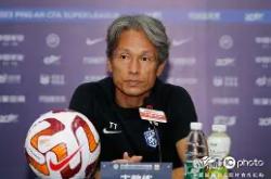 赛地聚焦——荷甲清晨热度飙升；拉齐奥官宣签约；信心回归；赛程密集仍需轮换的简单介绍-JBO官网入口