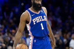 包含芝加哥公牛训练开放日；窗口期官宣签约引欢呼；CBA常规赛在即；高层口径保持一致的词条-JBO