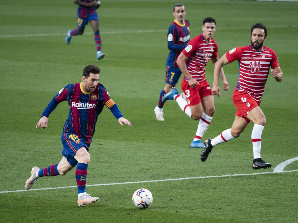 西甲今夜再迎强敌，芝加哥公牛扳平良机，主帅态度：更衣室稳定，高层口径保持一致的简单介绍